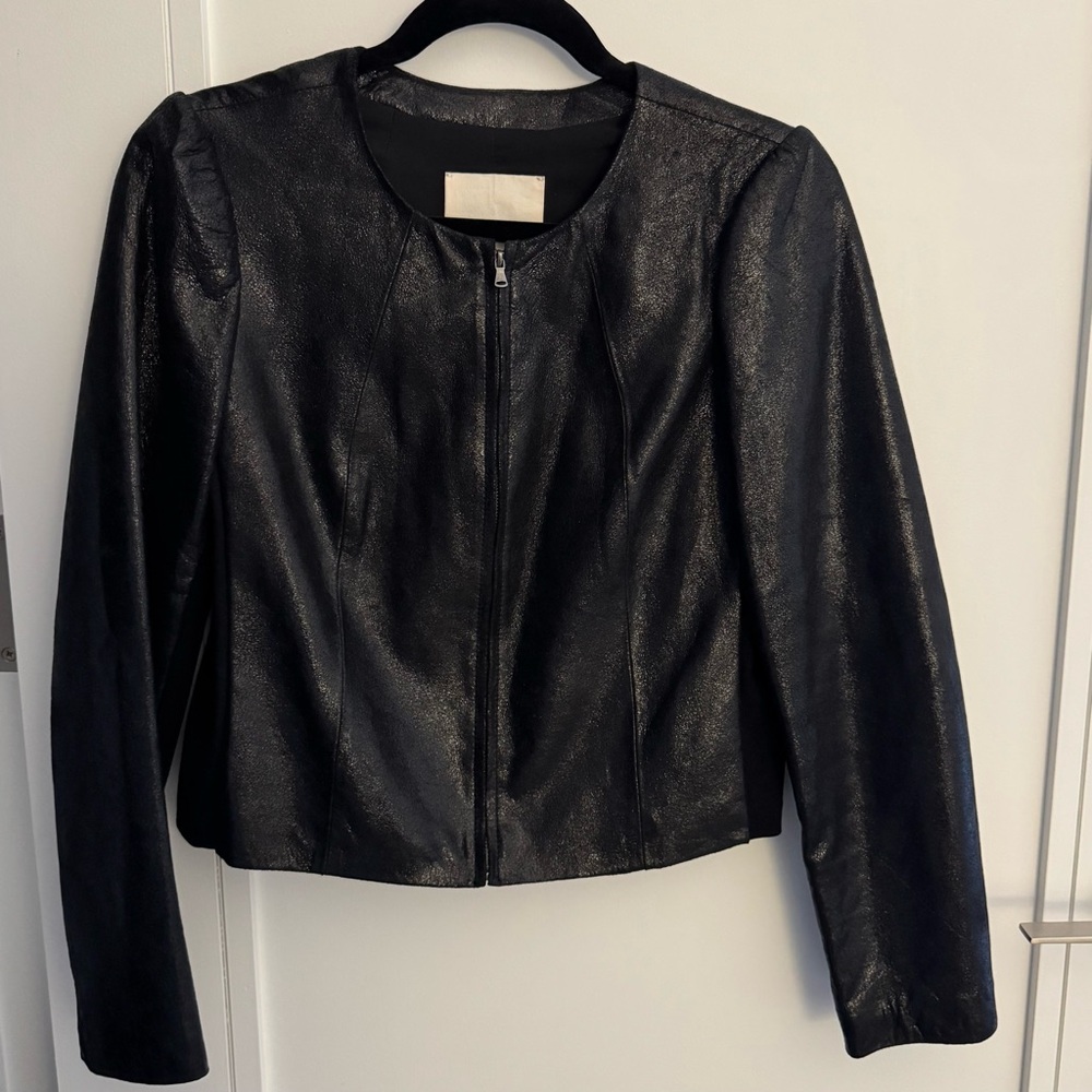 😎🖤 LNWT Leather Jacket w/Subtle Shimmer Zip Front Waist Length - Picture 2 of 4